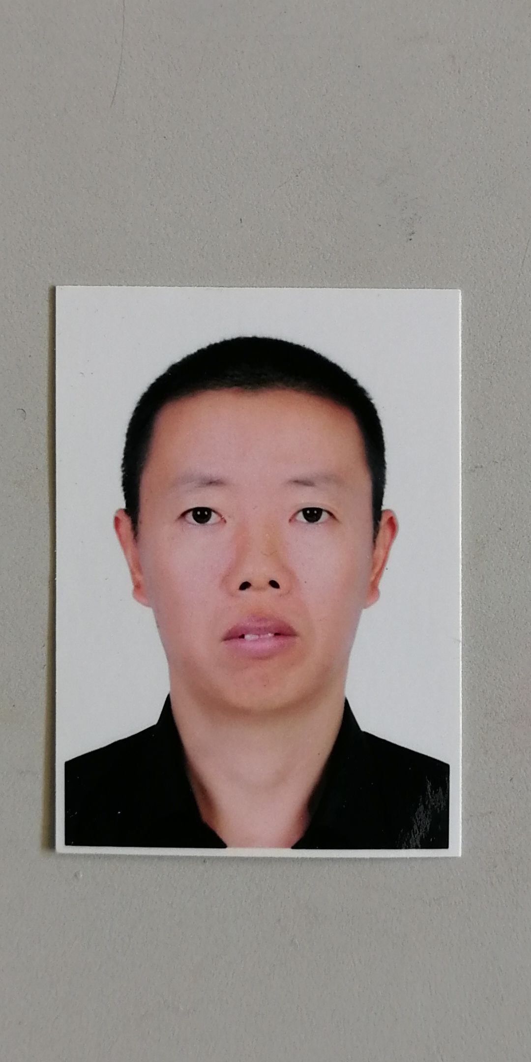 严国忠头像