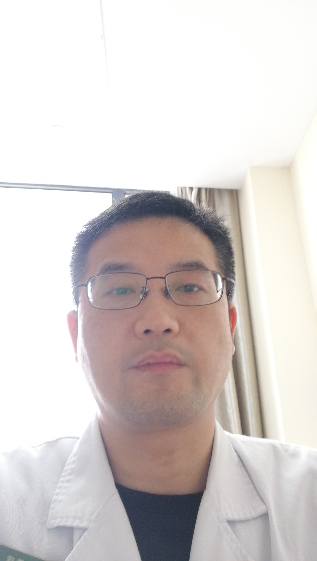 杨云峰头像