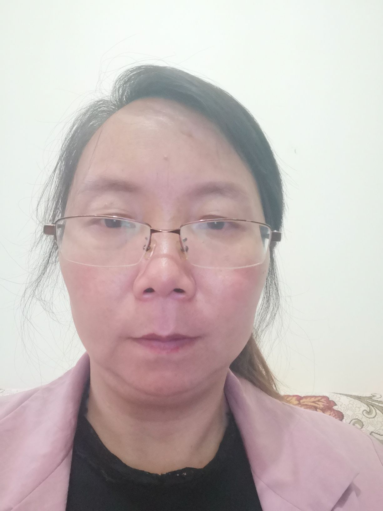 梁艳头像