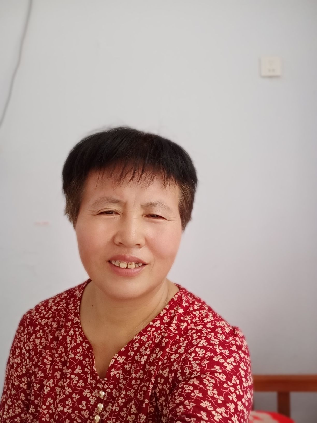 张建文头像