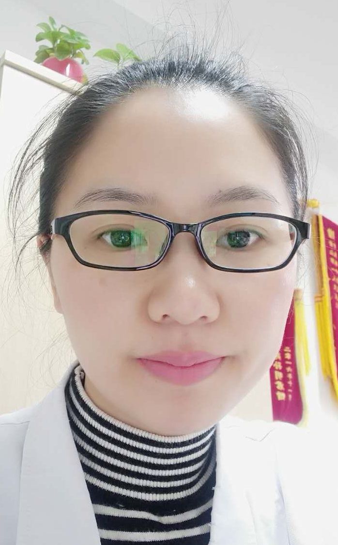 叶玲头像
