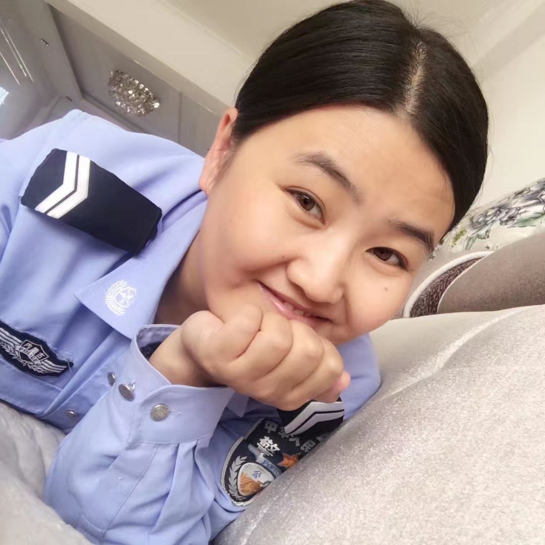 吴阿日昆格日乐头像