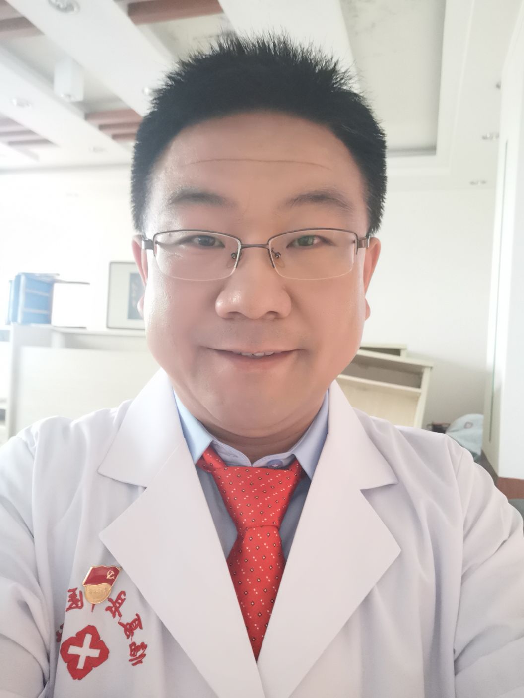 江志俊头像