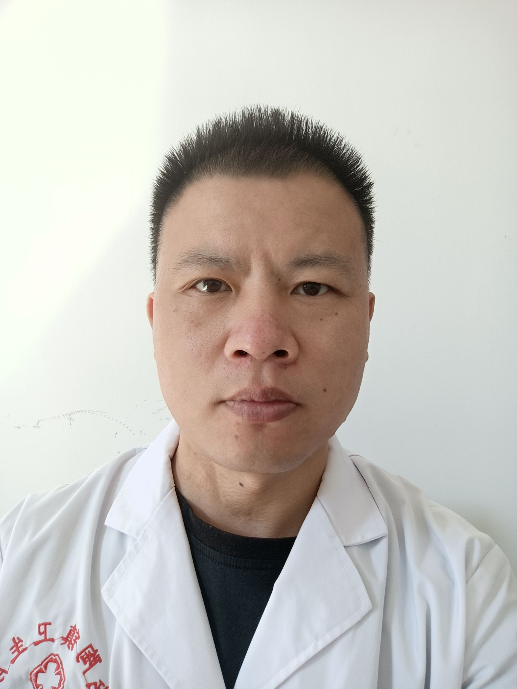 潘海良头像
