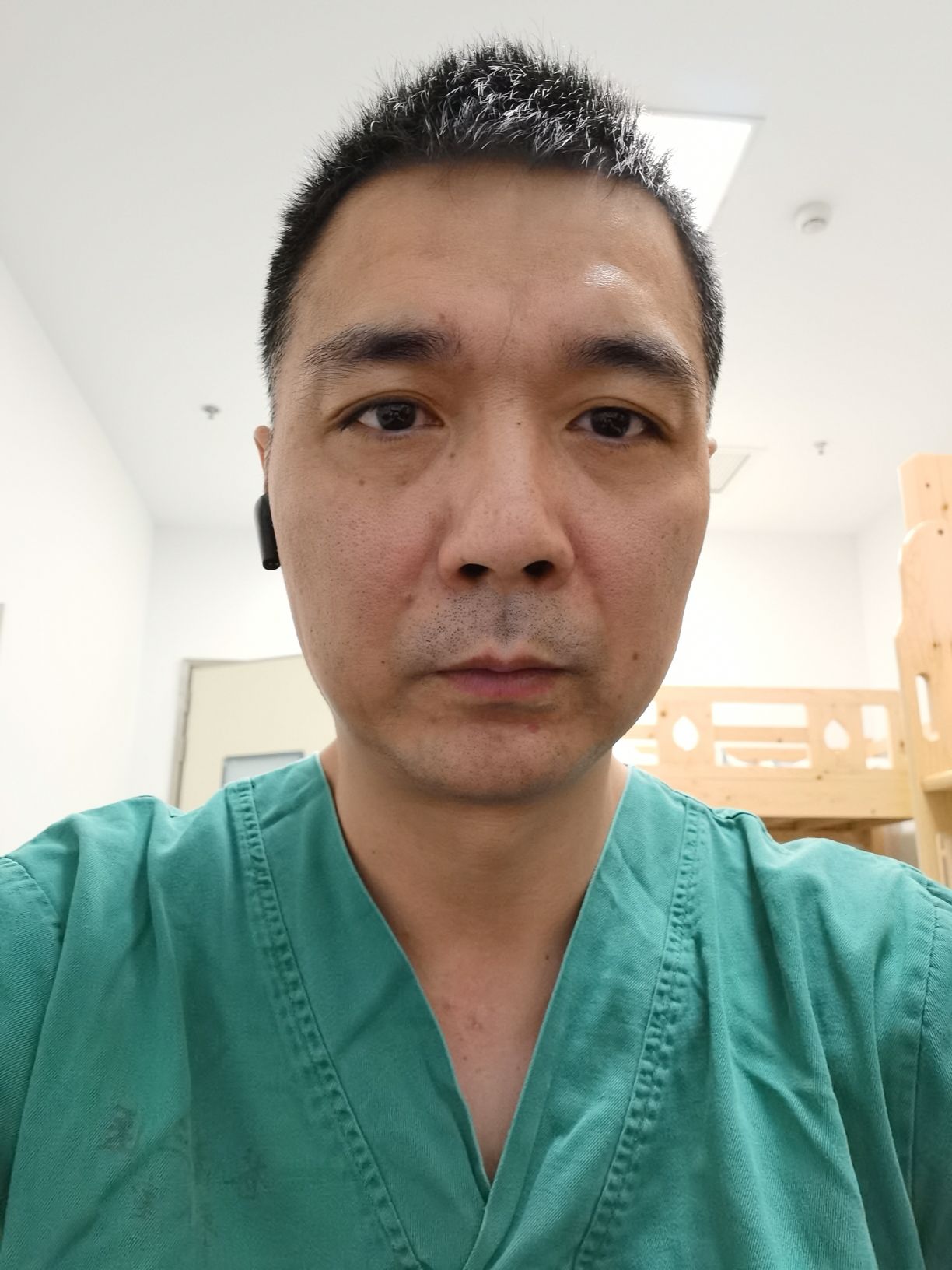 潘志龙头像