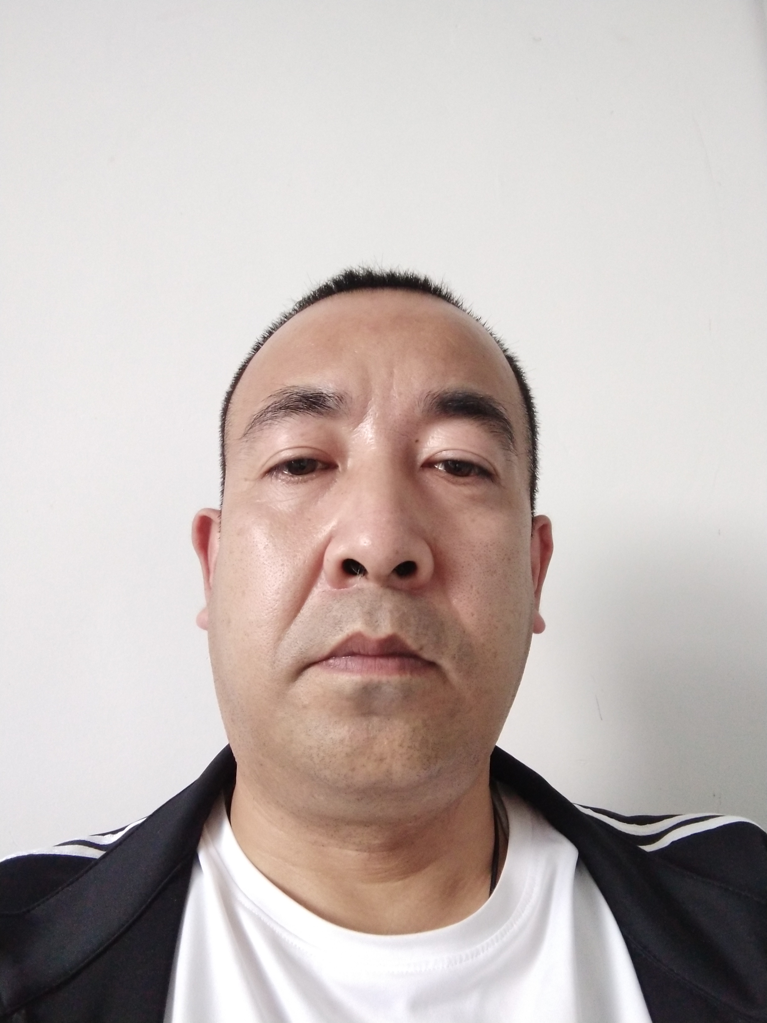 刘运来头像