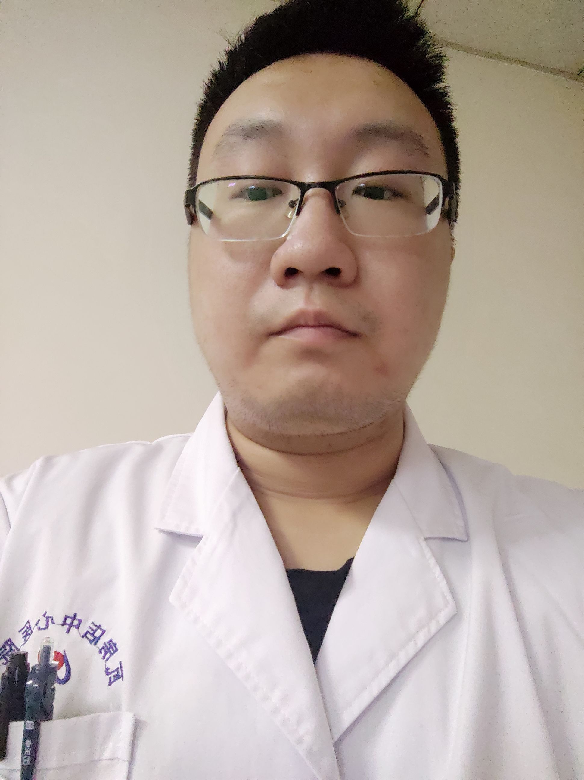 杨林头像