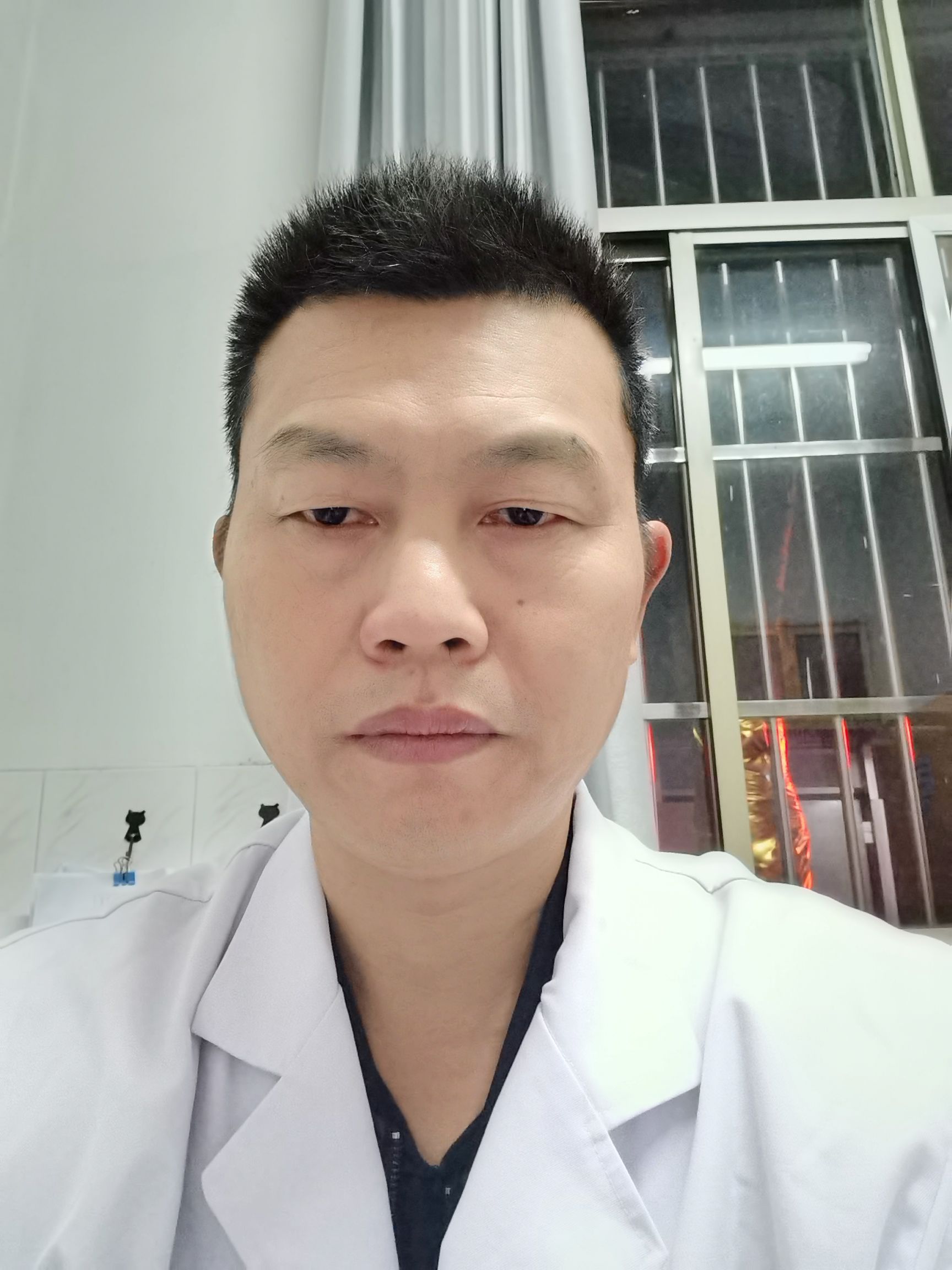 朱宏建头像