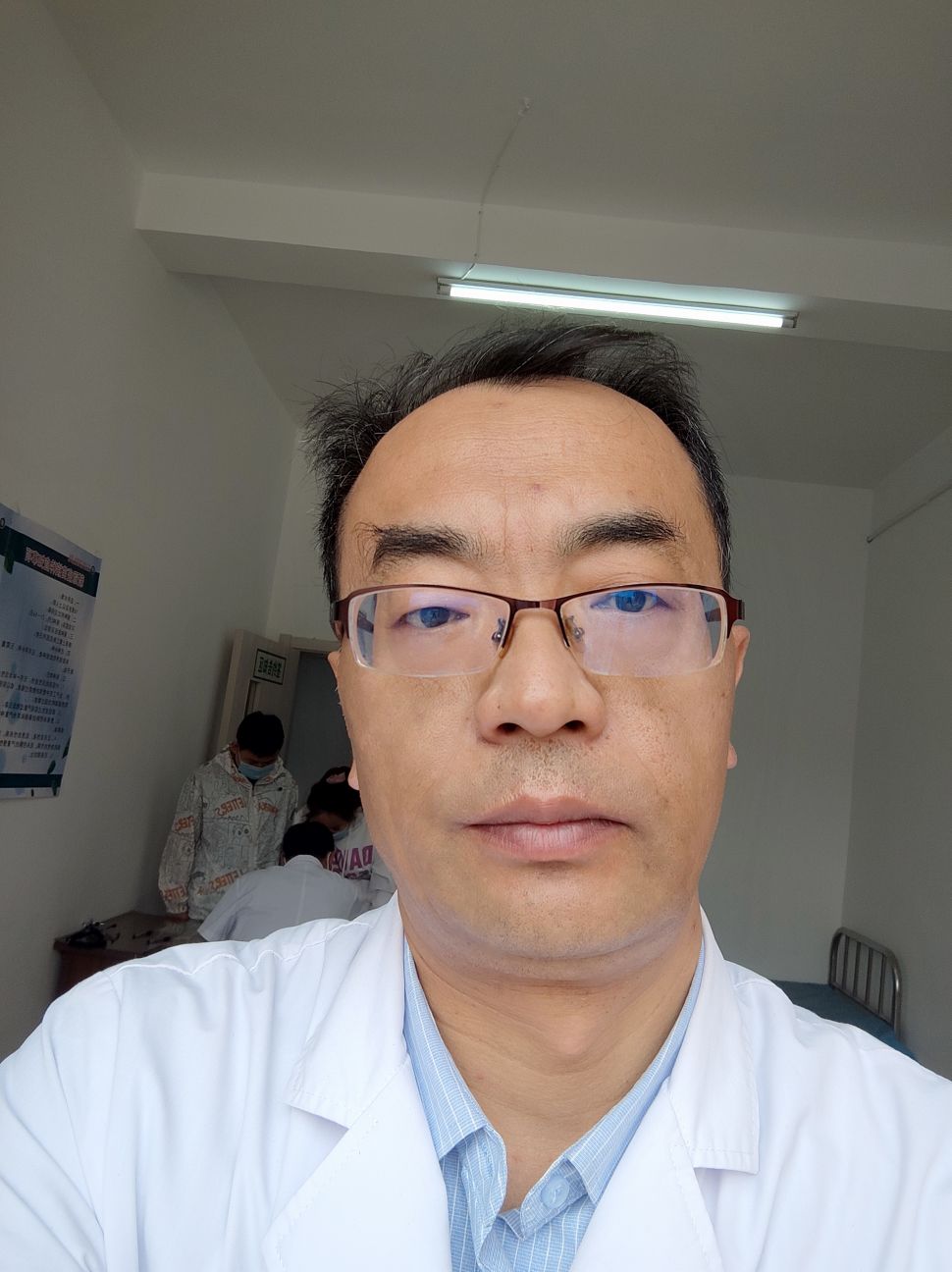 王智平头像
