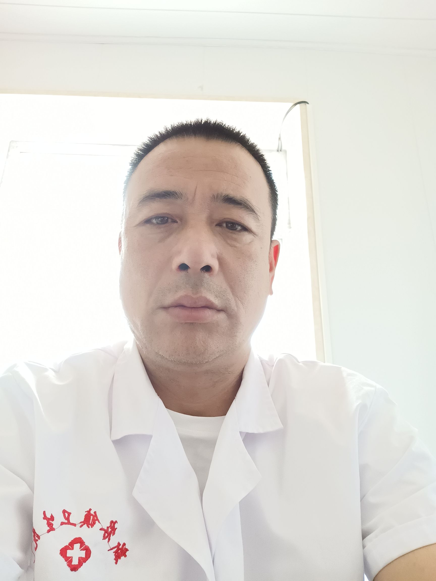 丁仁江头像