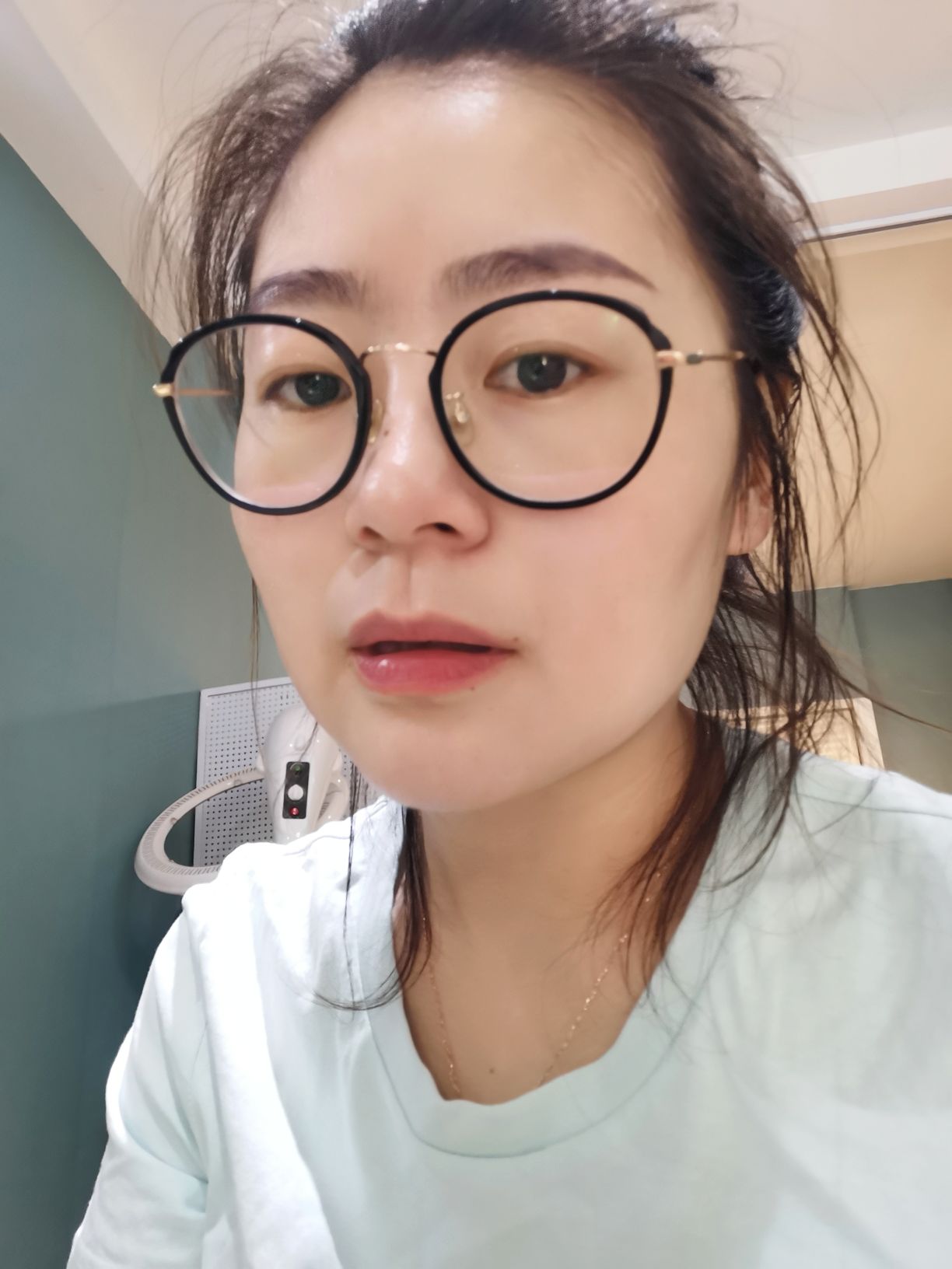 卢竦楠头像