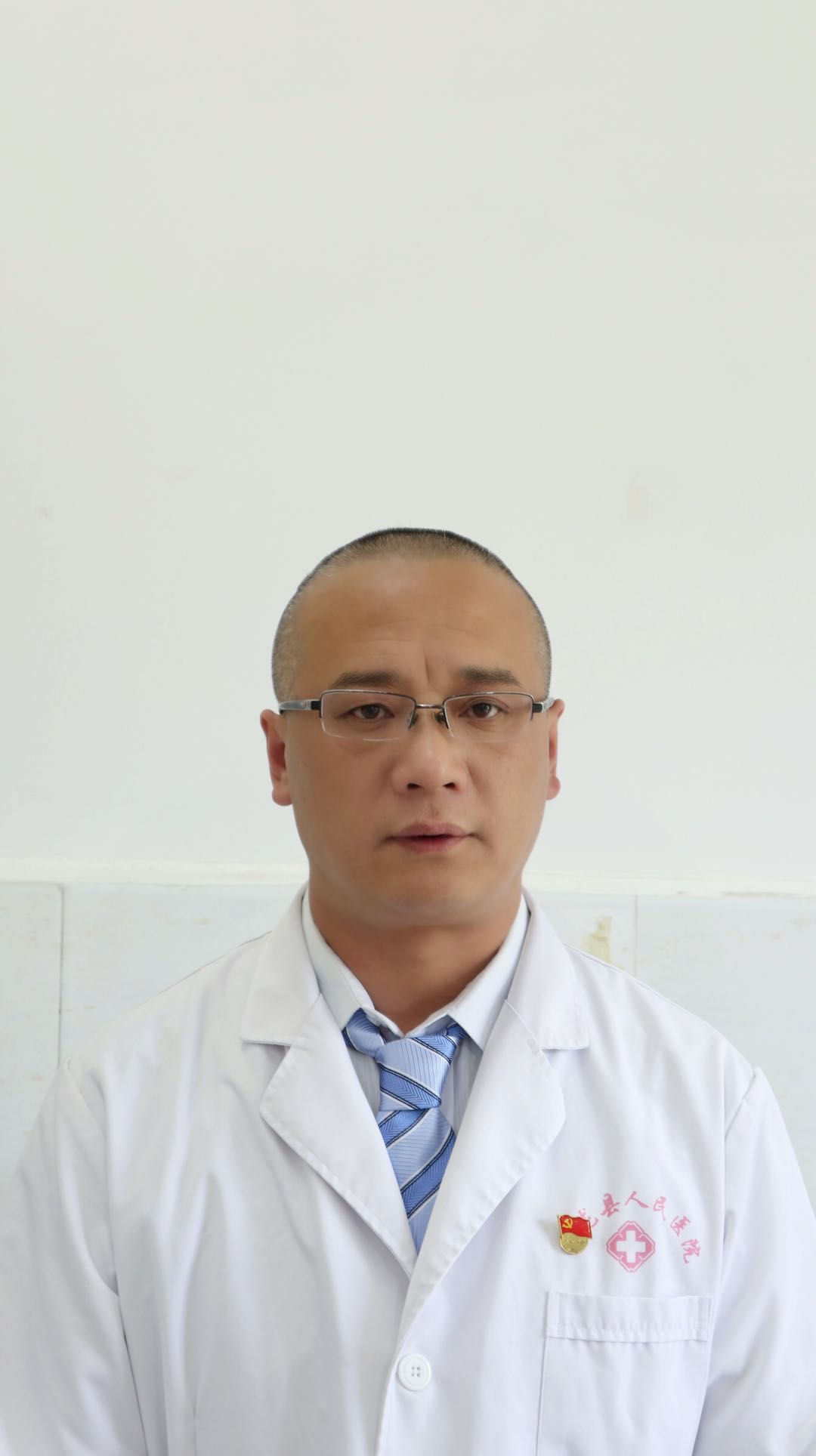 杨志国头像