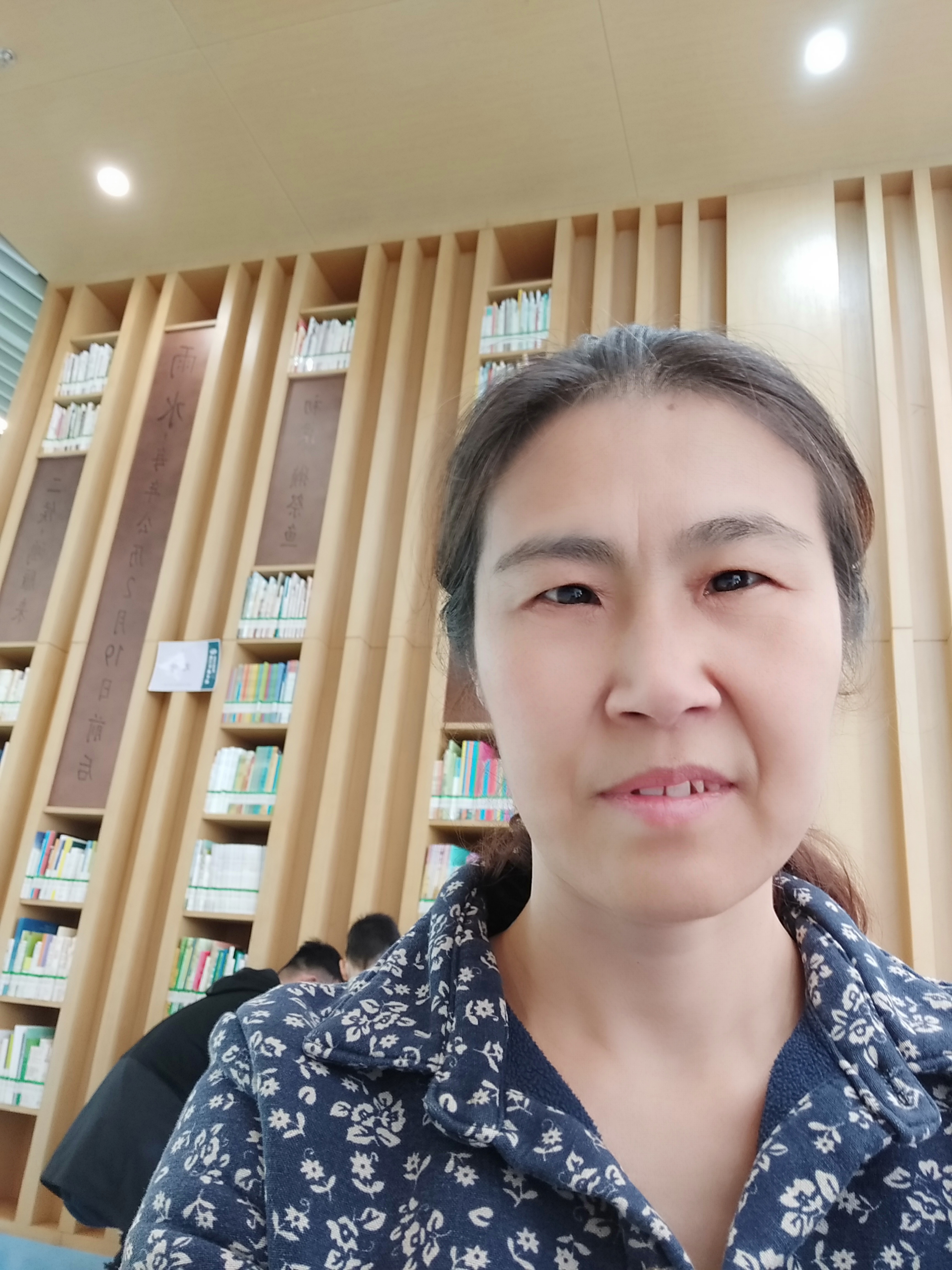 孙巧丽头像