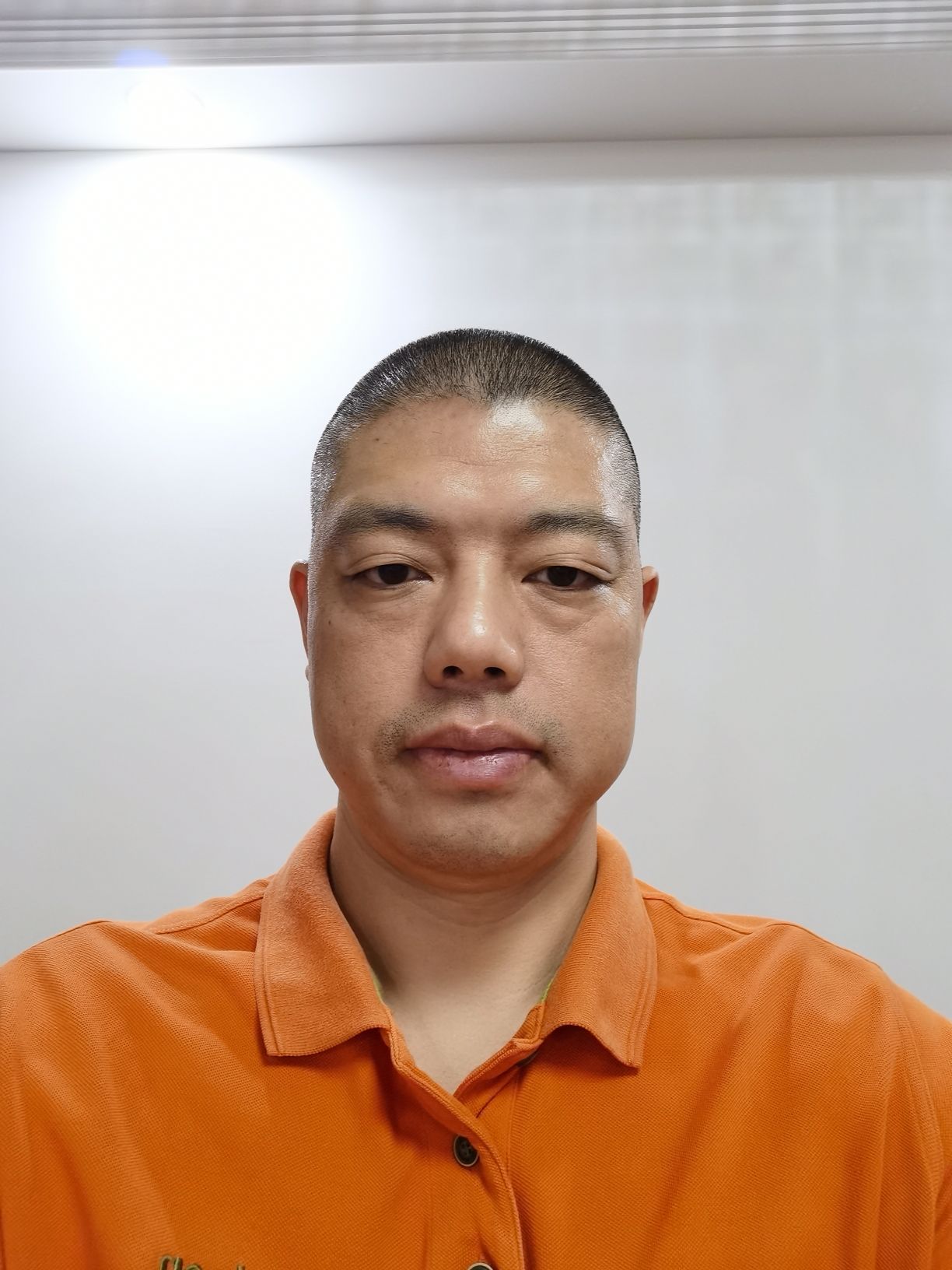 夏景迪头像