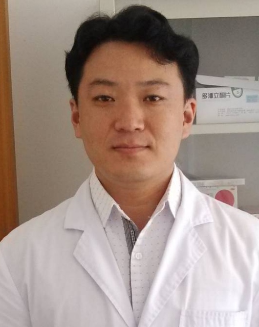 张文通头像