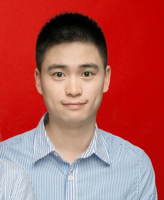谢果头像