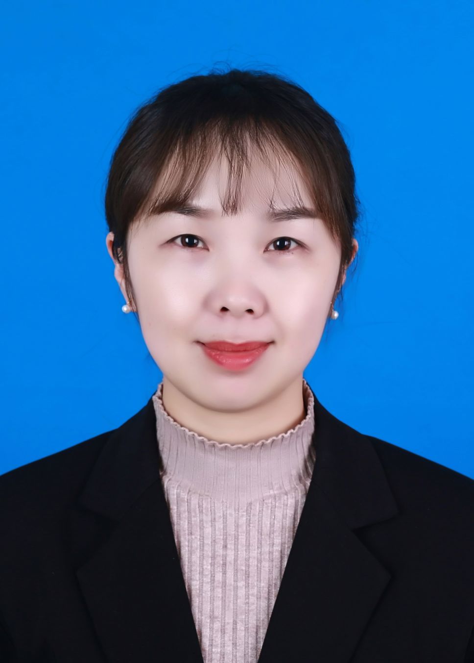 储丽娜头像