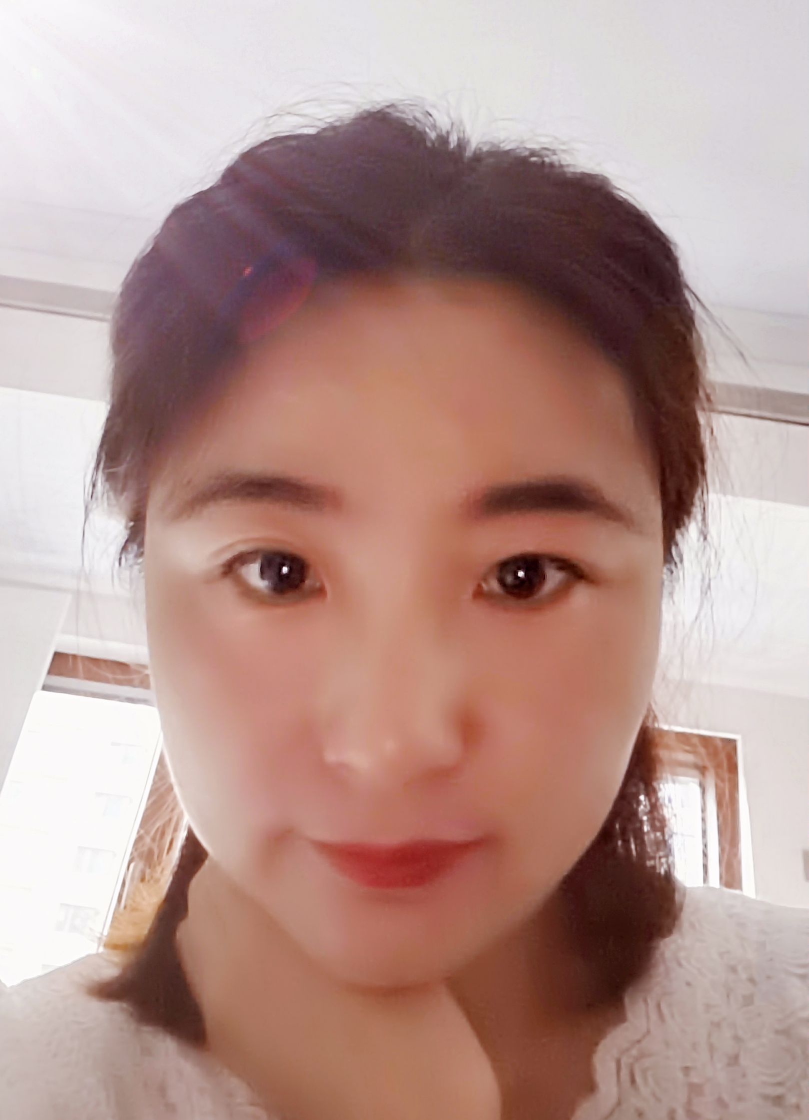 贾丽媛头像