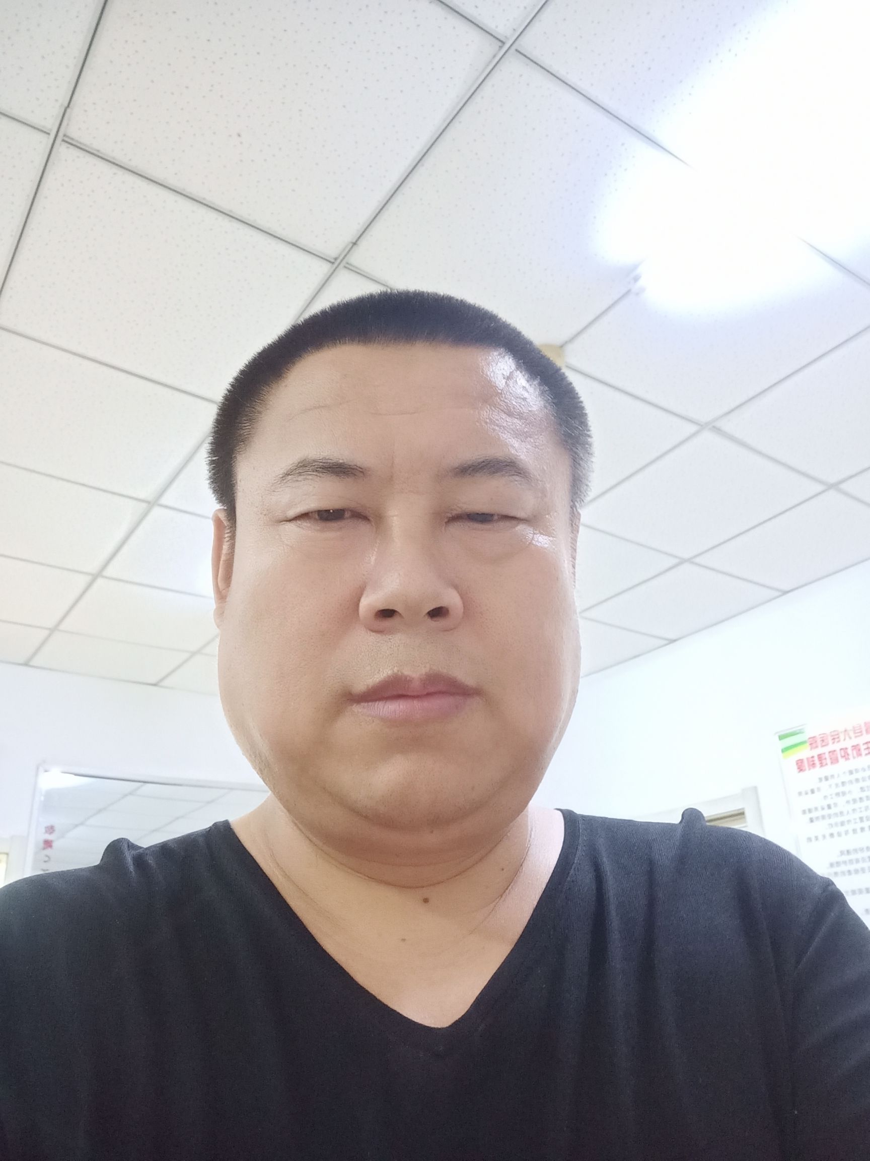 颉长利头像