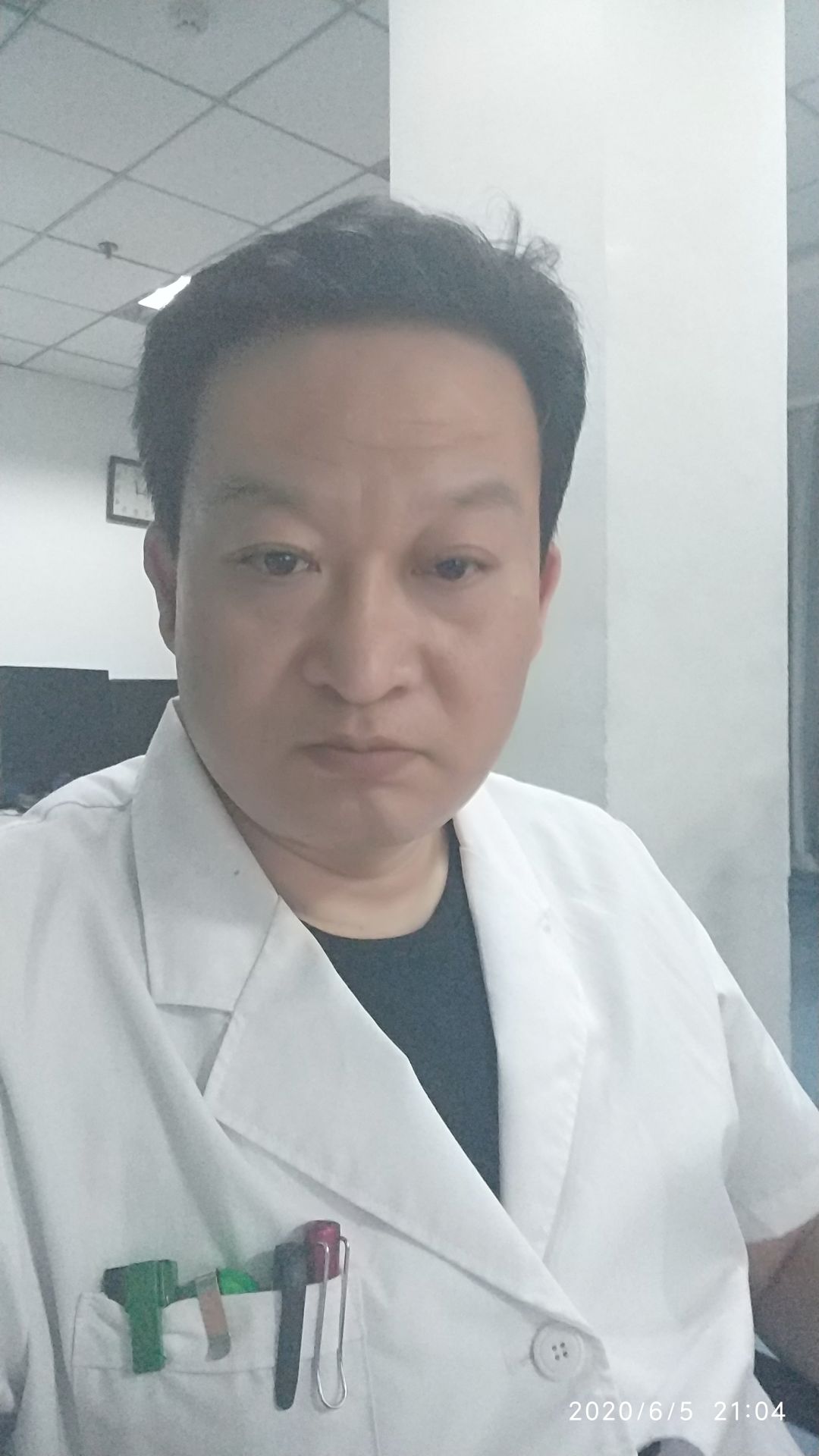 王宏亮头像