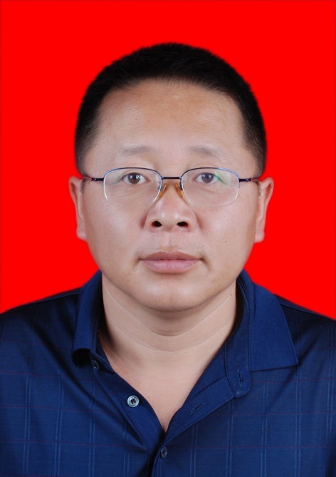 杜建忠头像