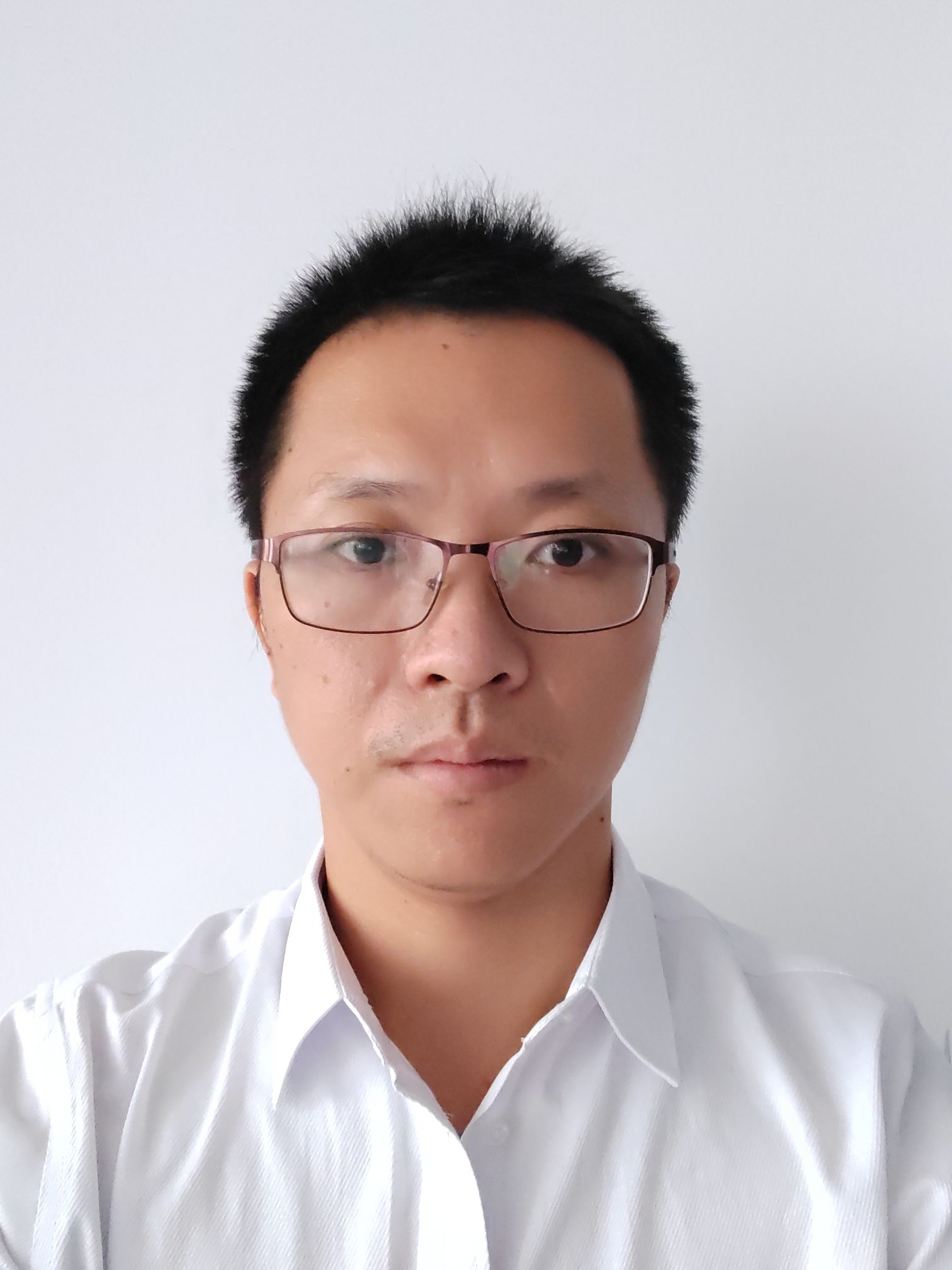 苏霄乐头像