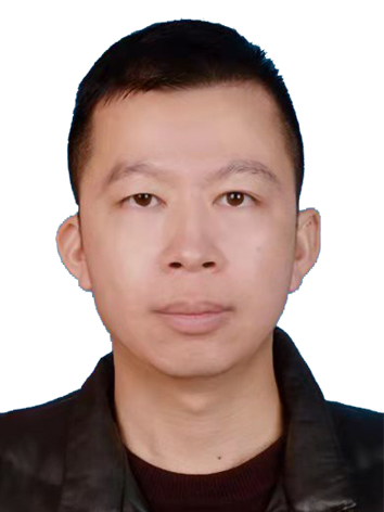 覃振哲头像