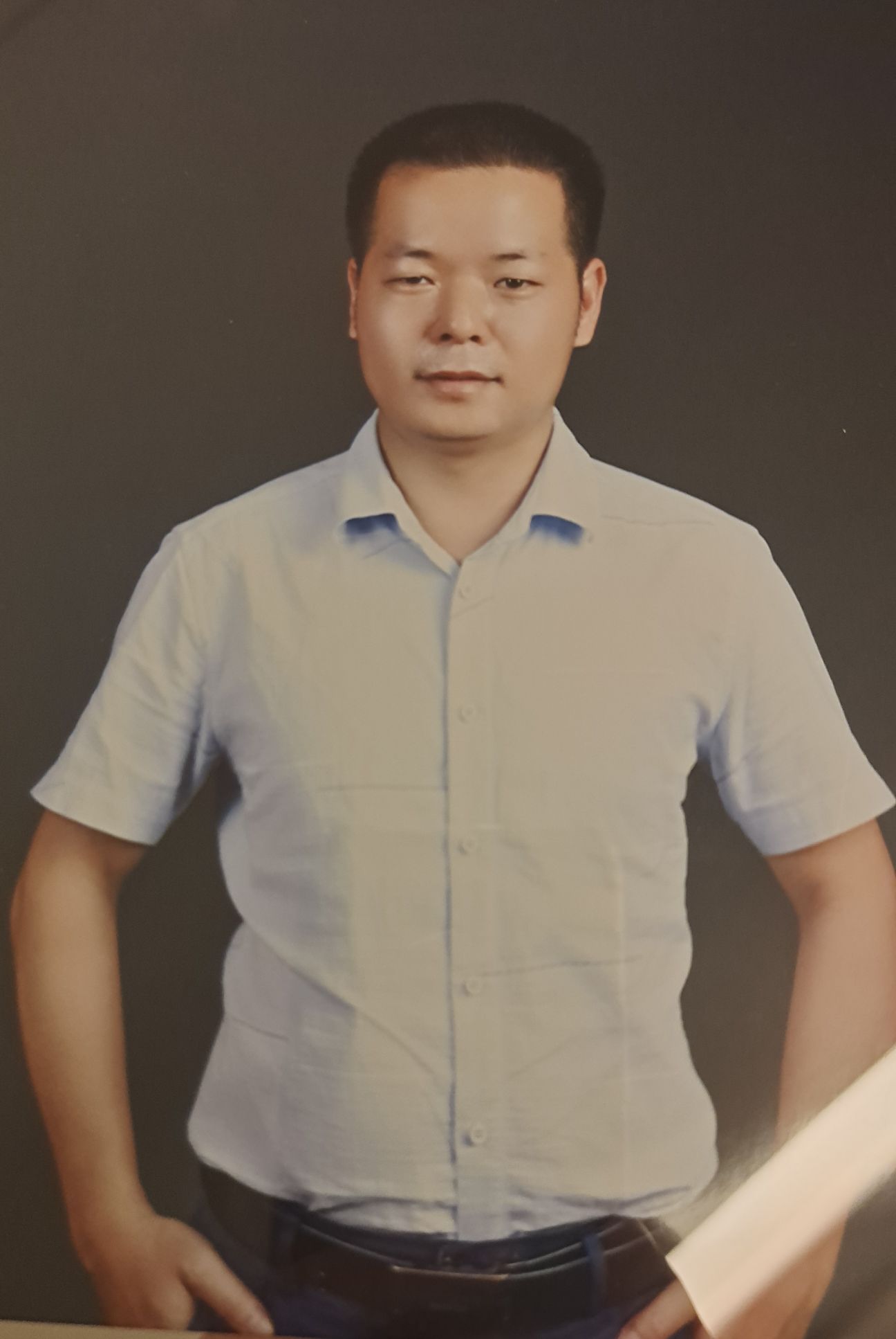 李守平头像