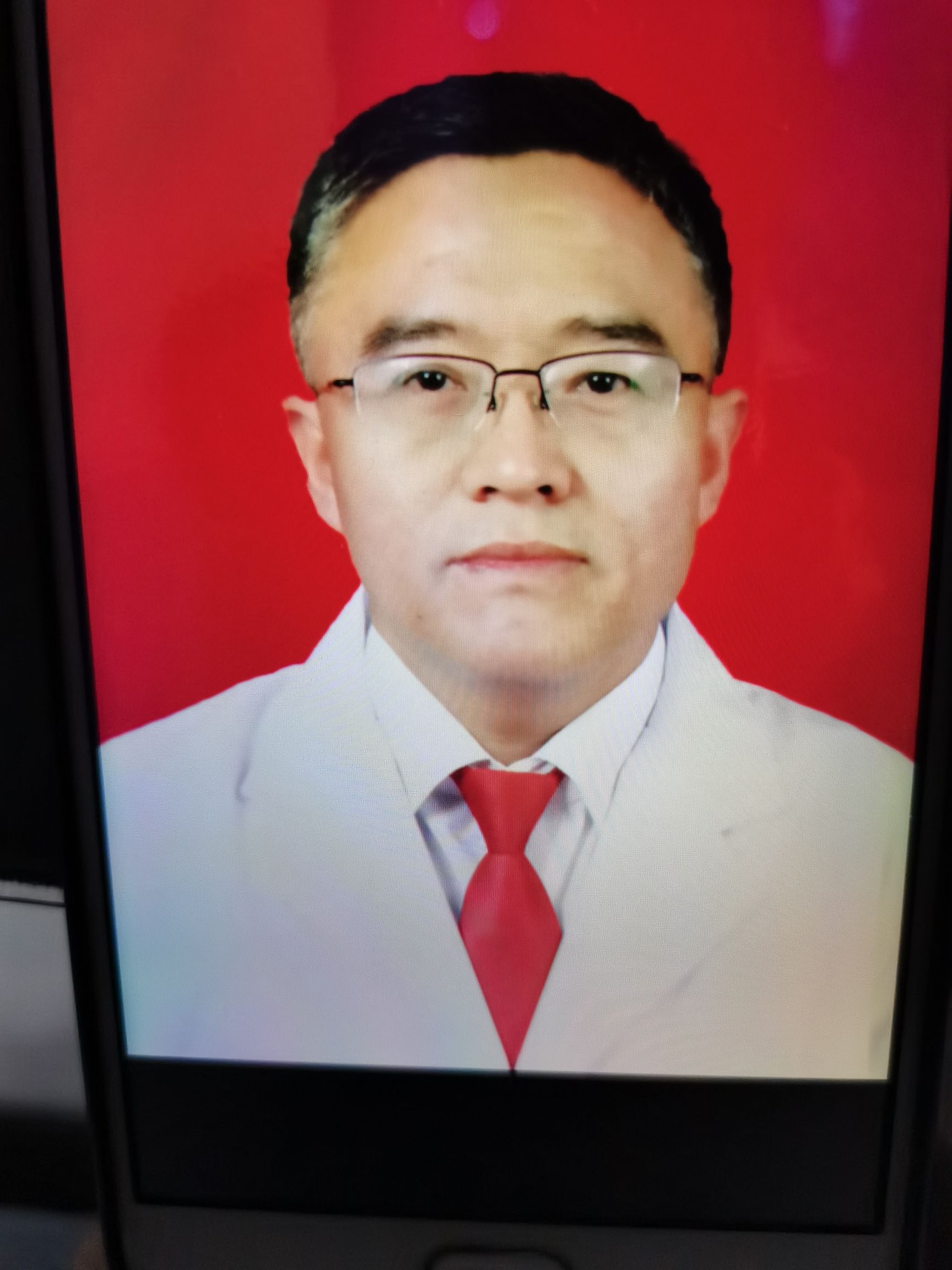 贾海峰头像