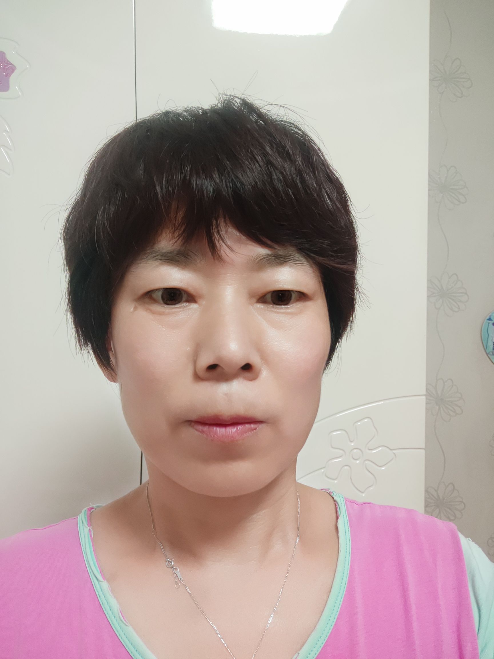 李雪梅头像