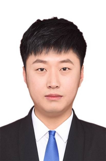 尉泽鹏头像