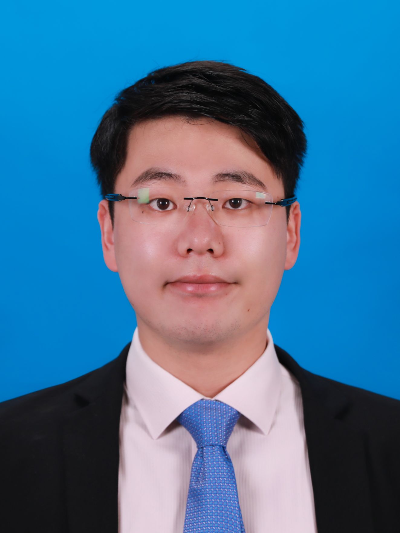 邵营宽头像
