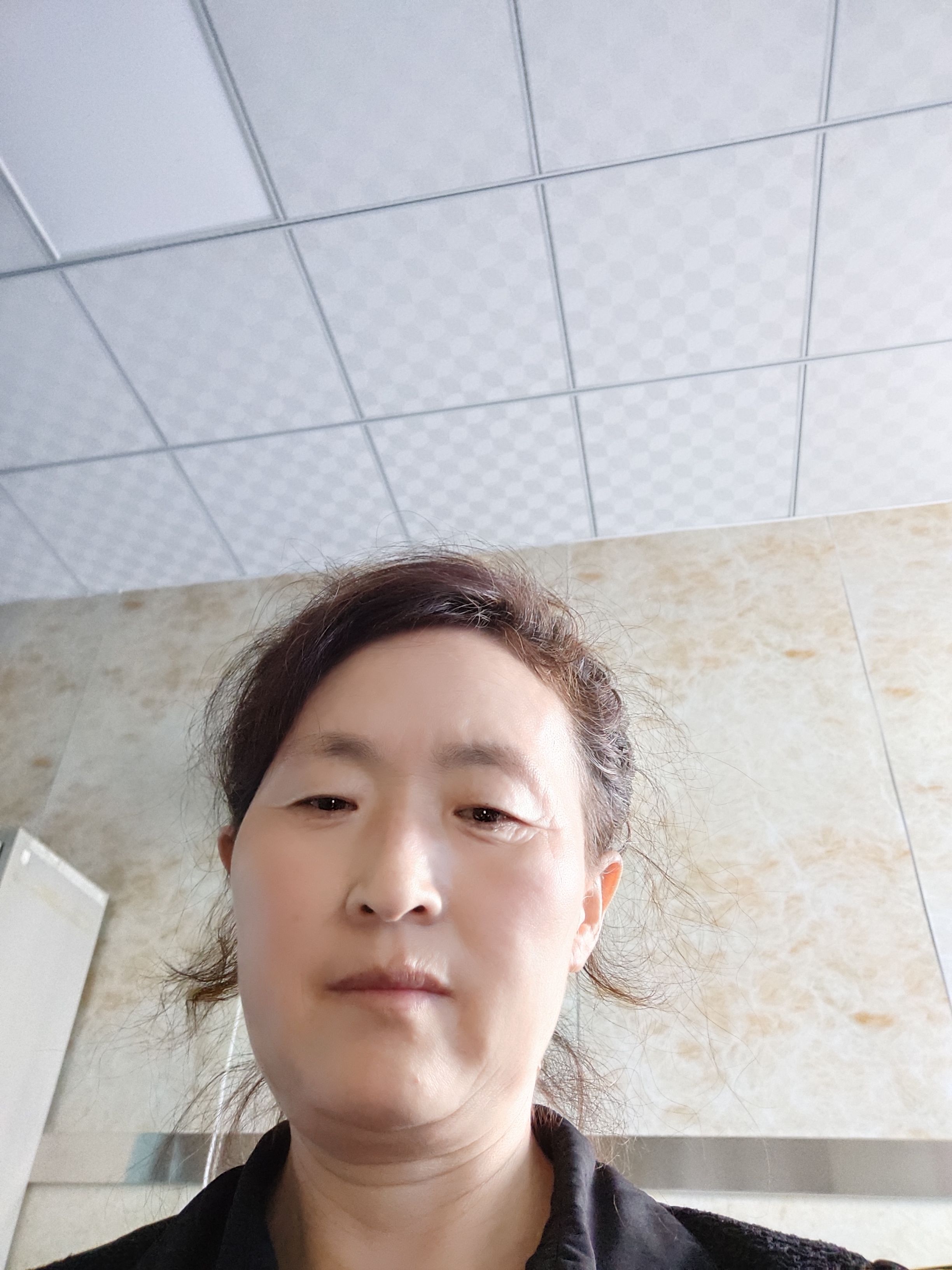 刘艳青头像
