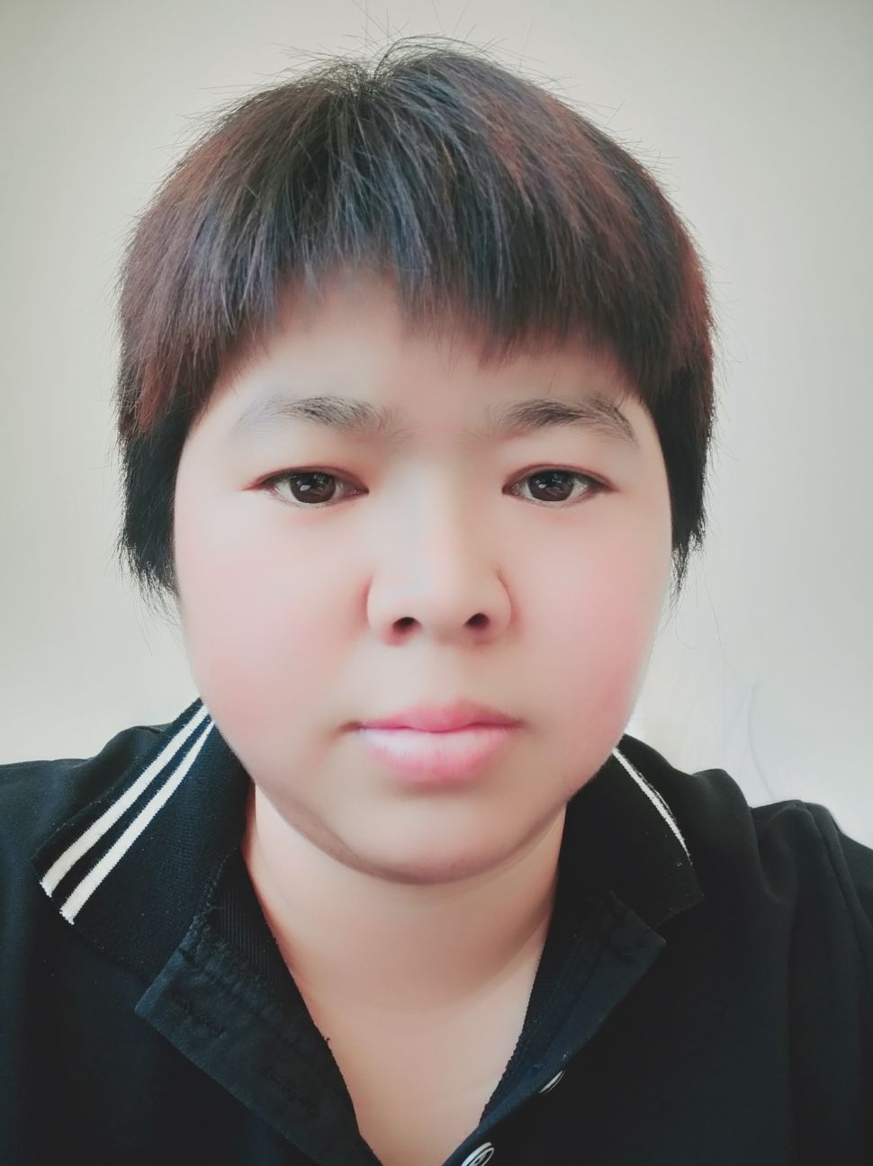 尹艳娇头像