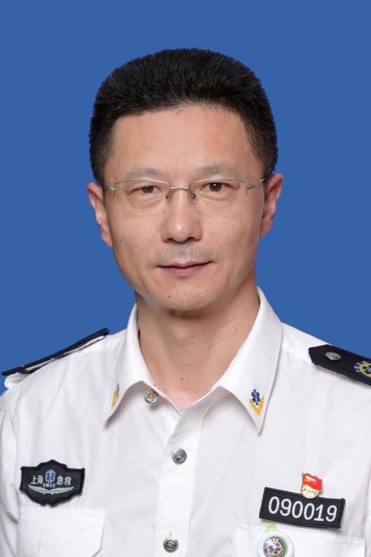 何建强头像