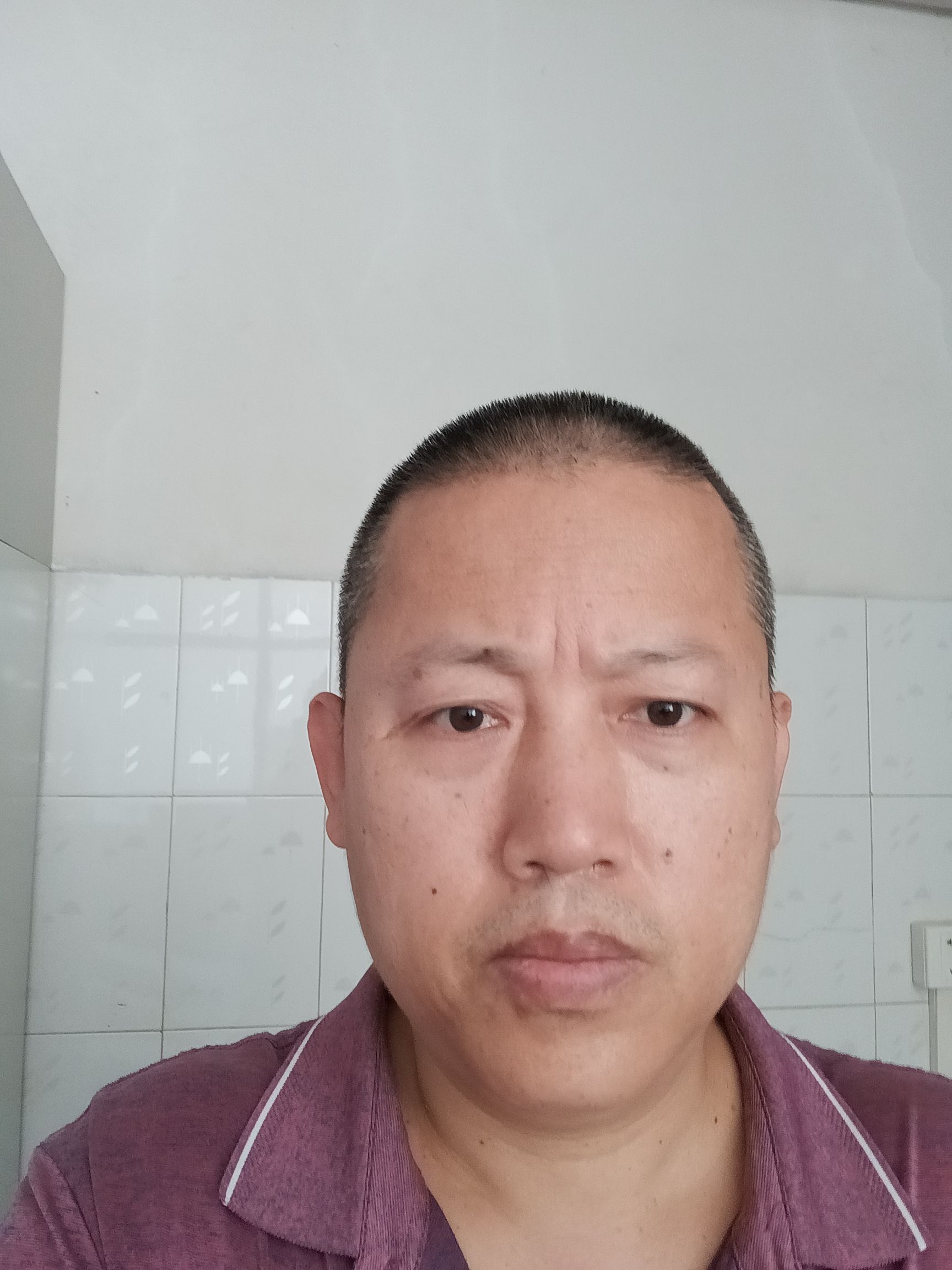 何凯头像