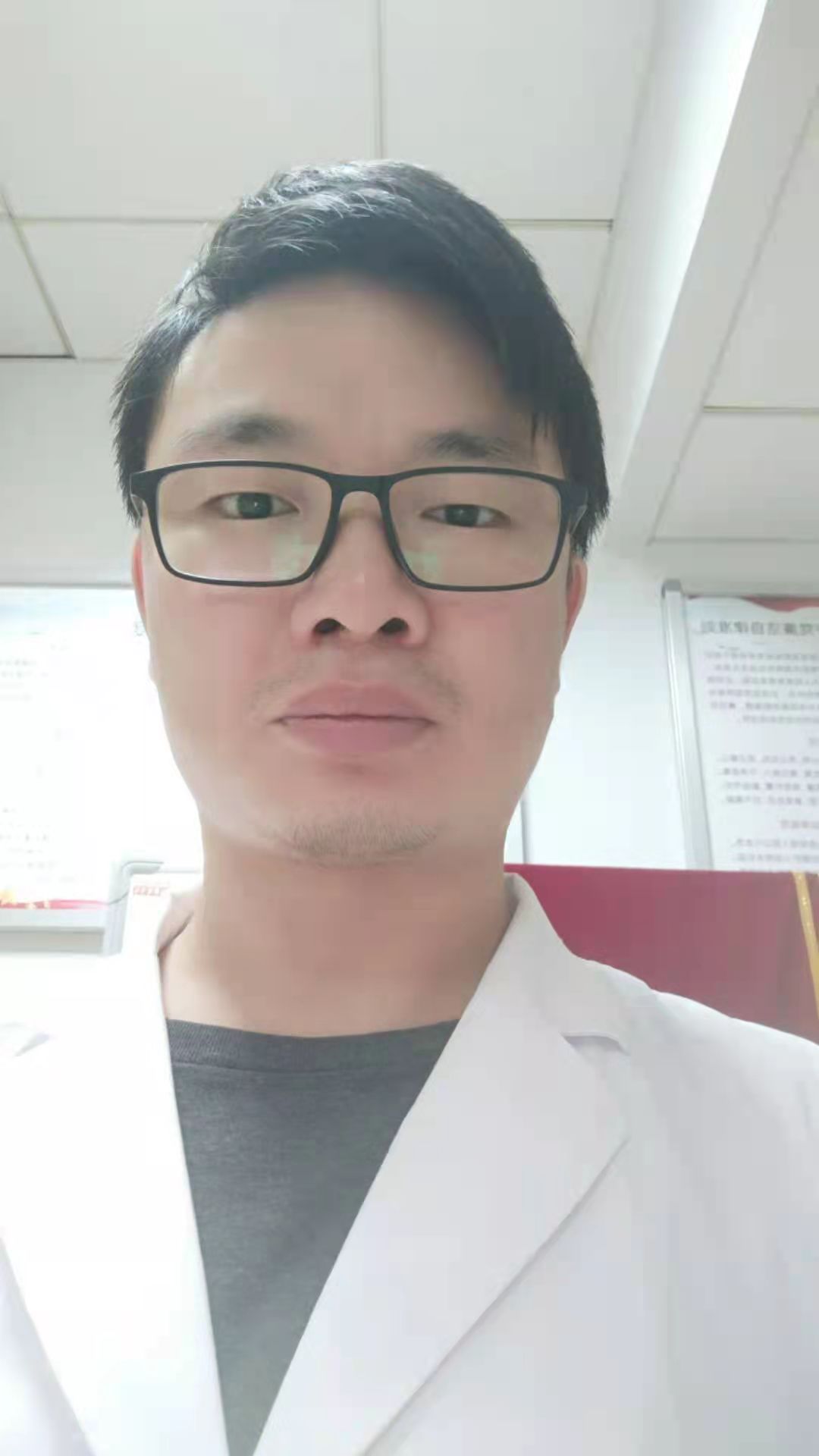 谢周通头像