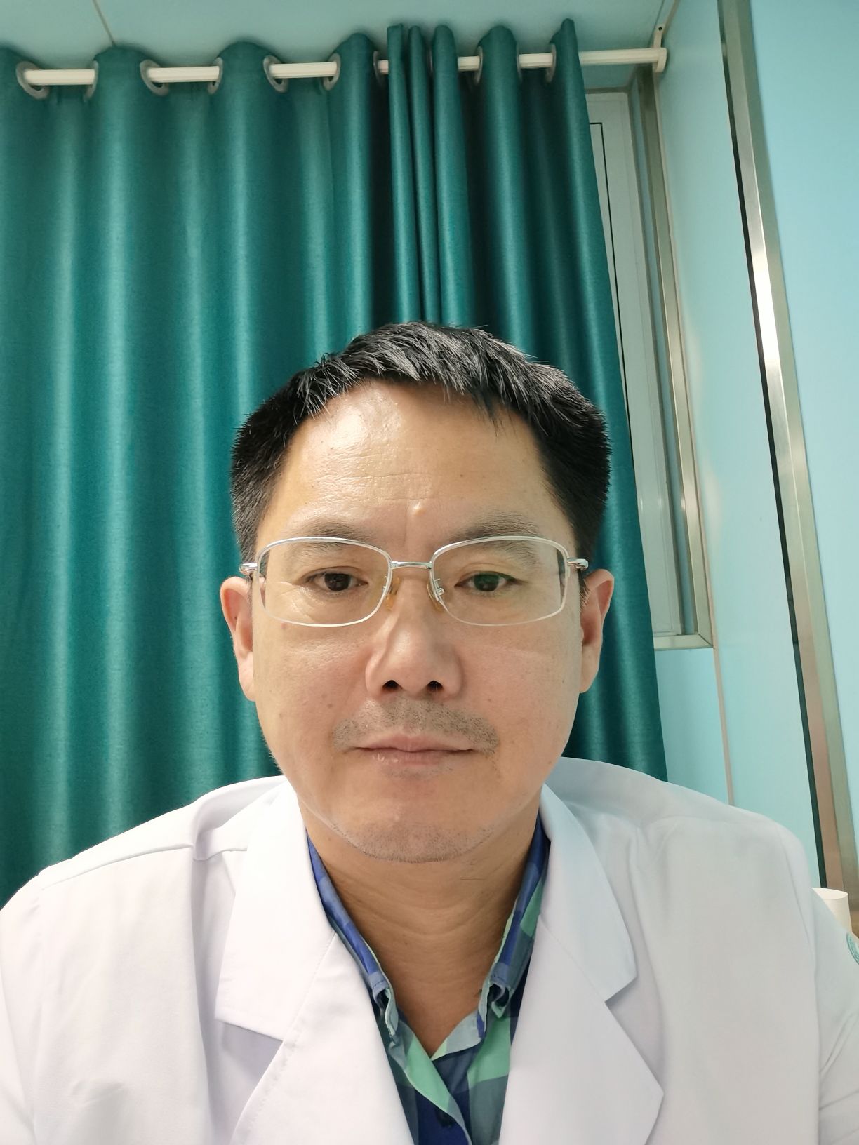 江曙光头像