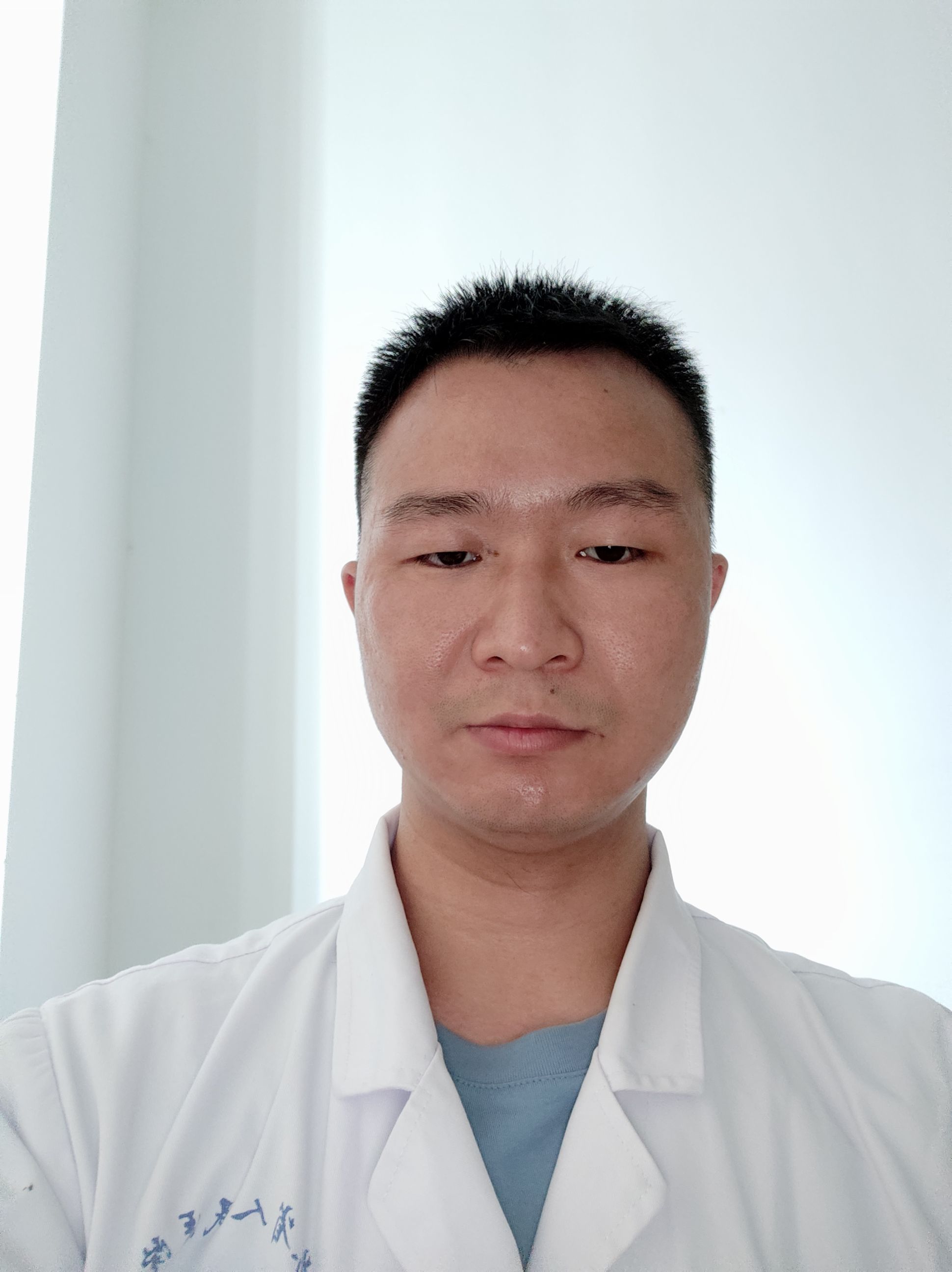 胡洪涛头像