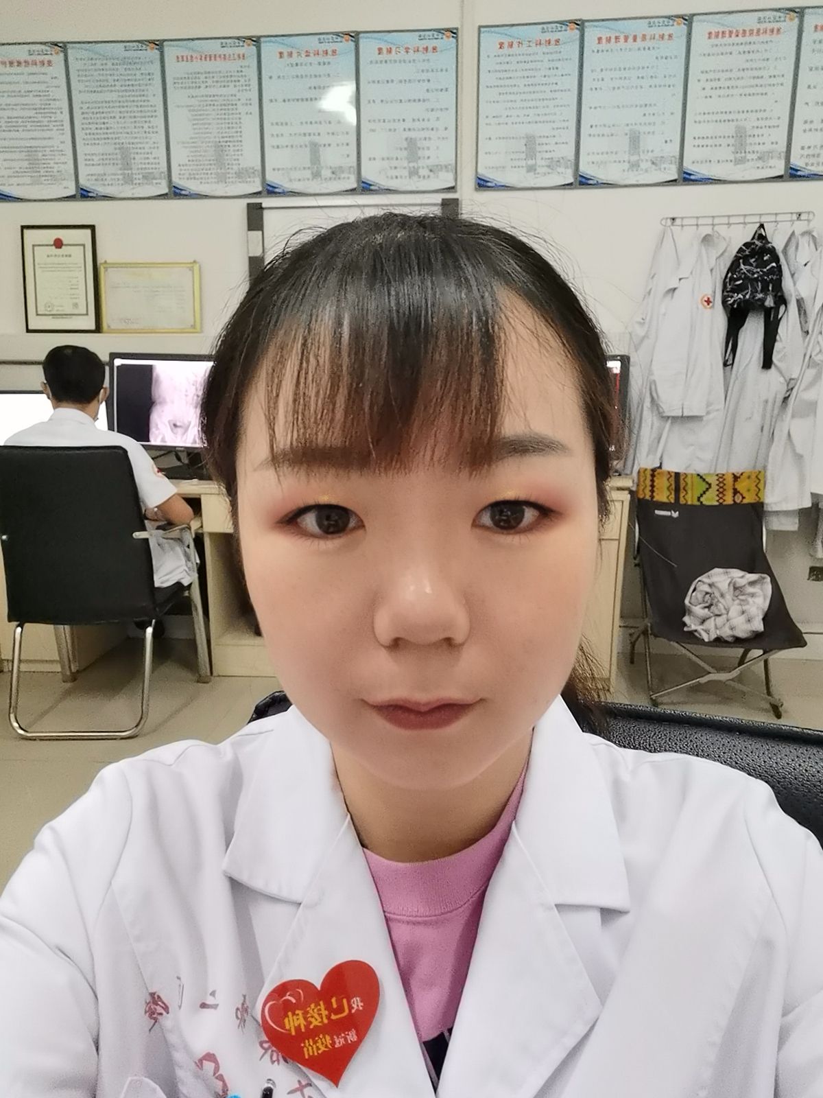 罗燕头像