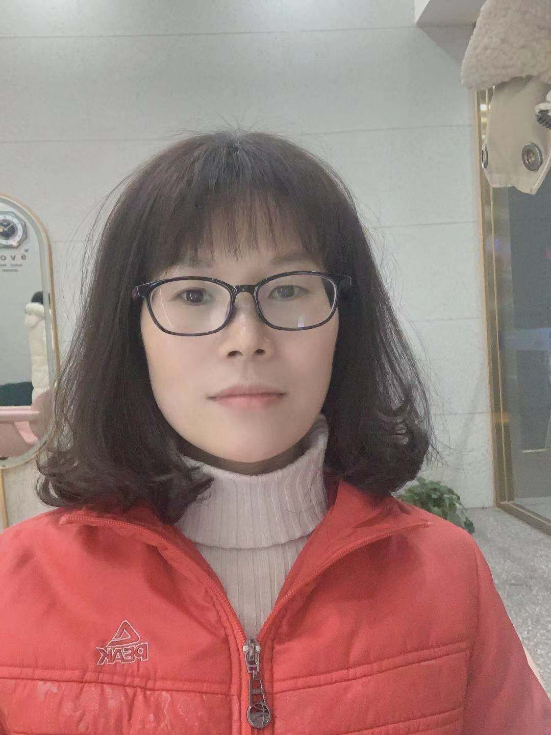 阮凤霞头像