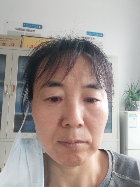 靳艳平头像