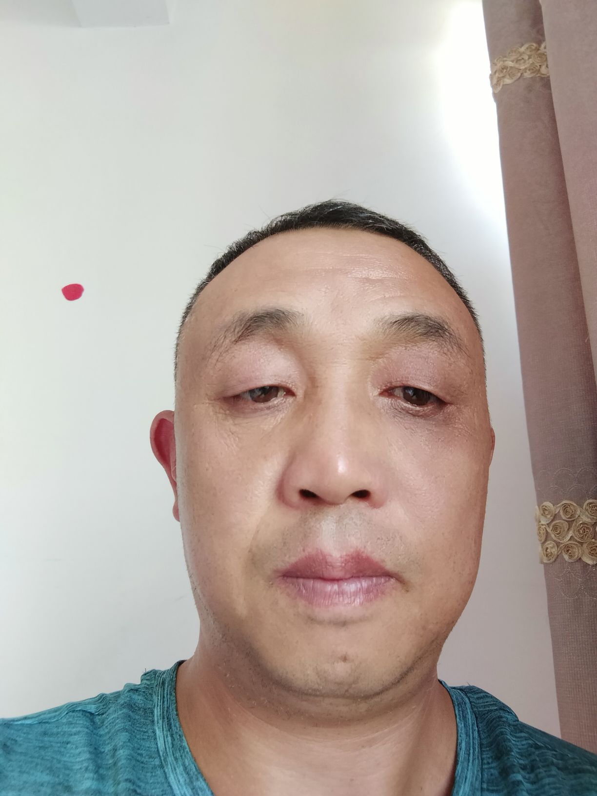 吴长银头像
