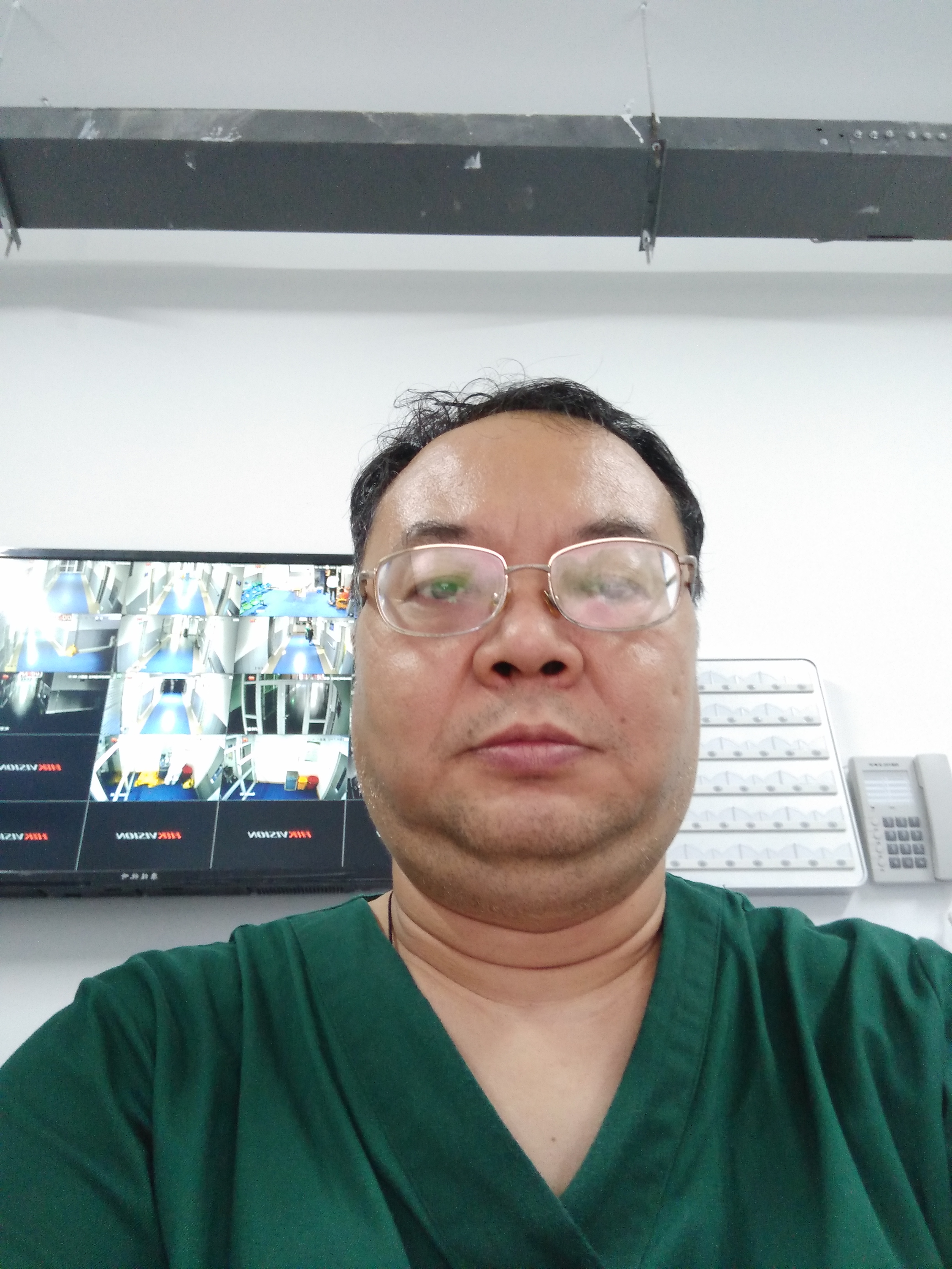 刘伟头像