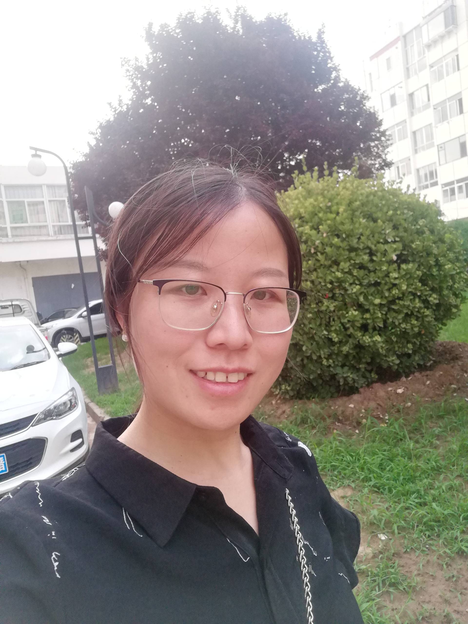 王露头像