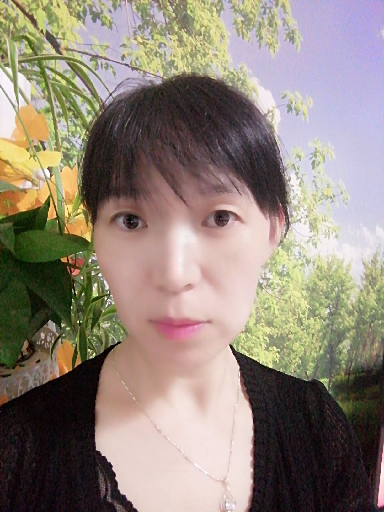 吴智芳头像