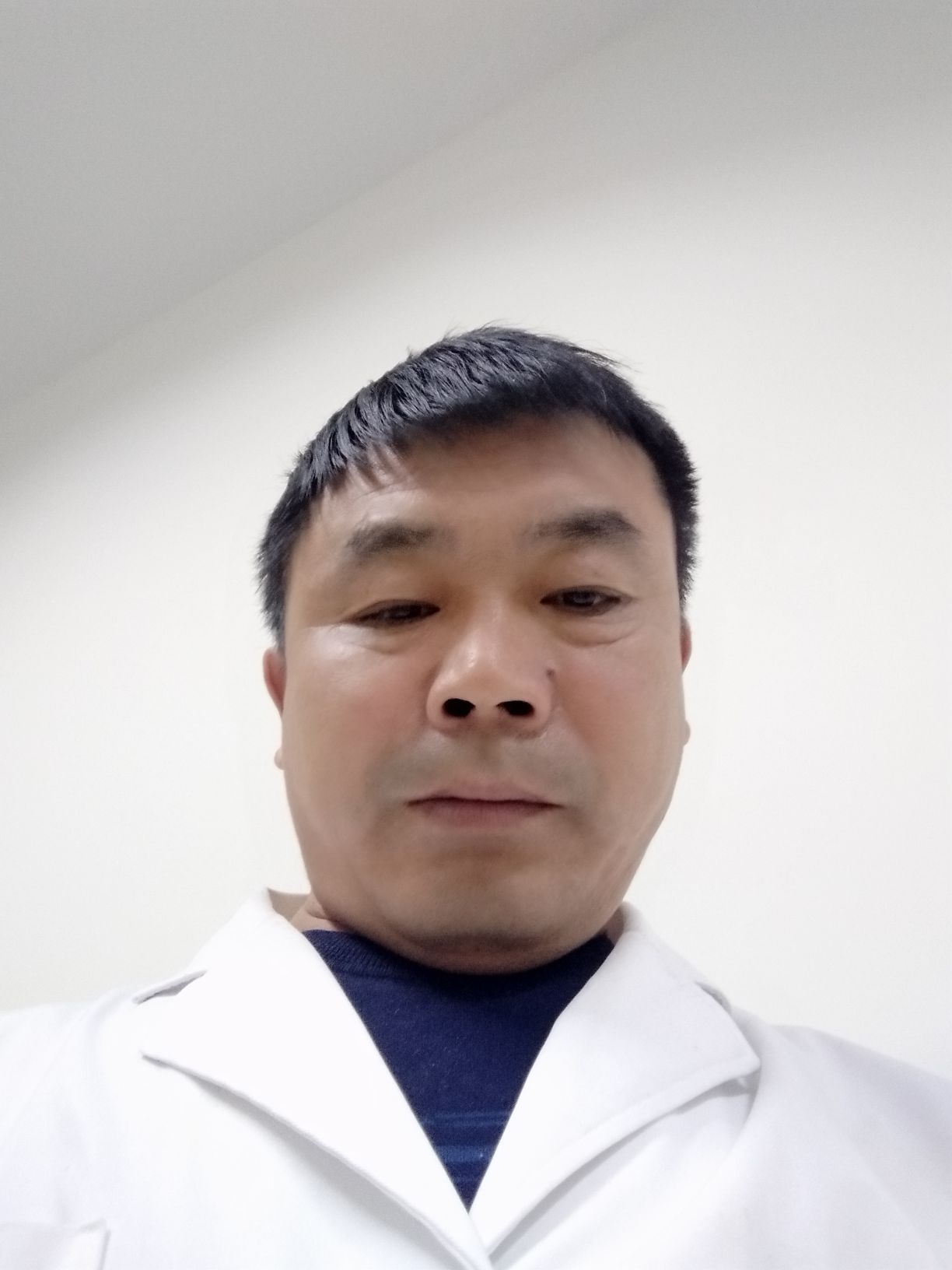 裴文杰头像
