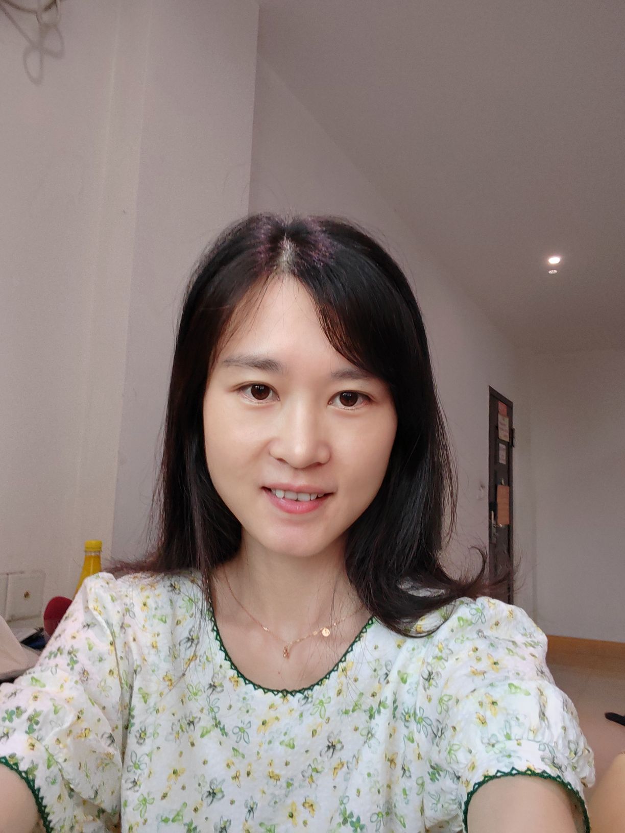 郑燕婵头像