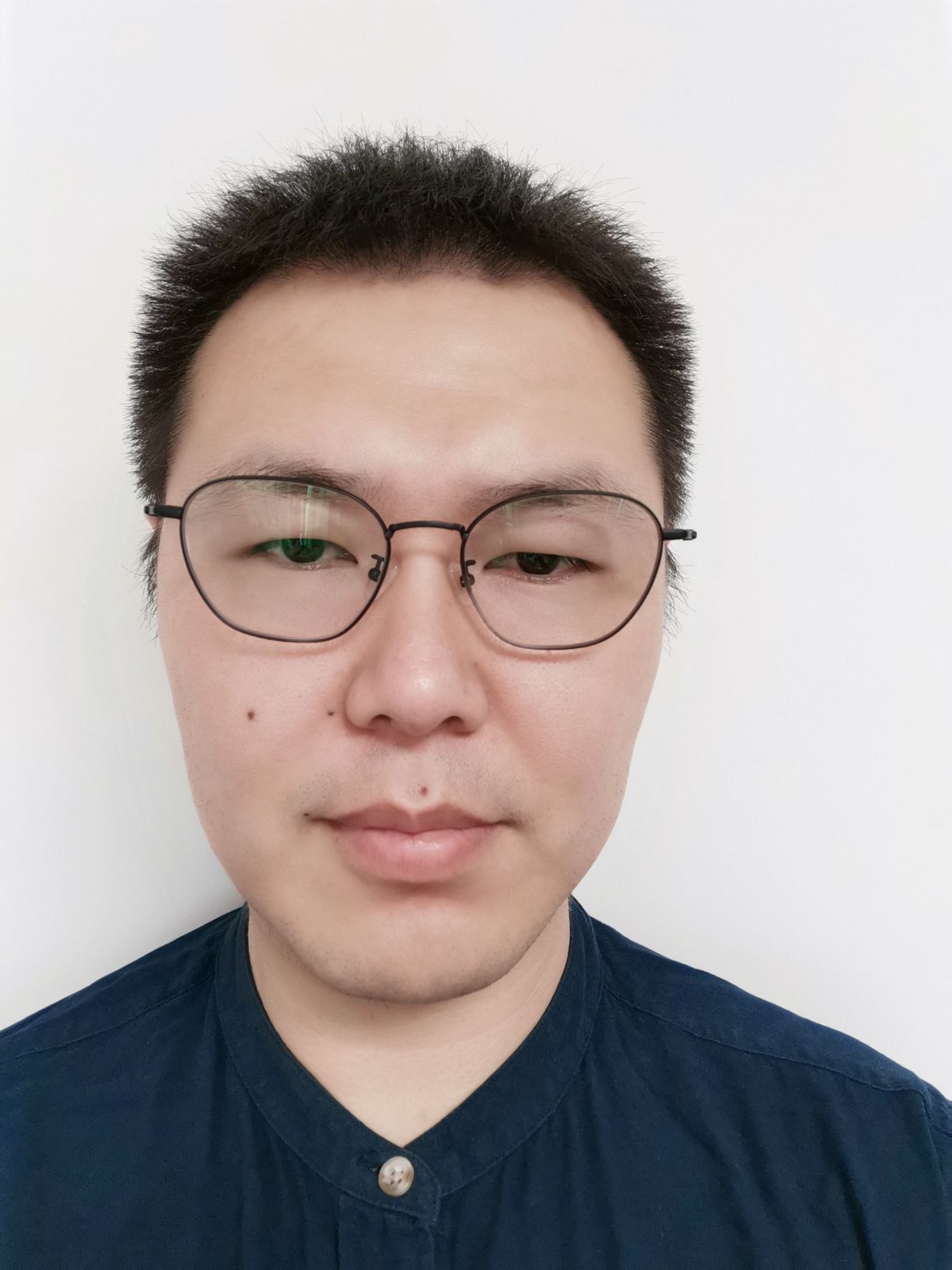 刘典伟头像