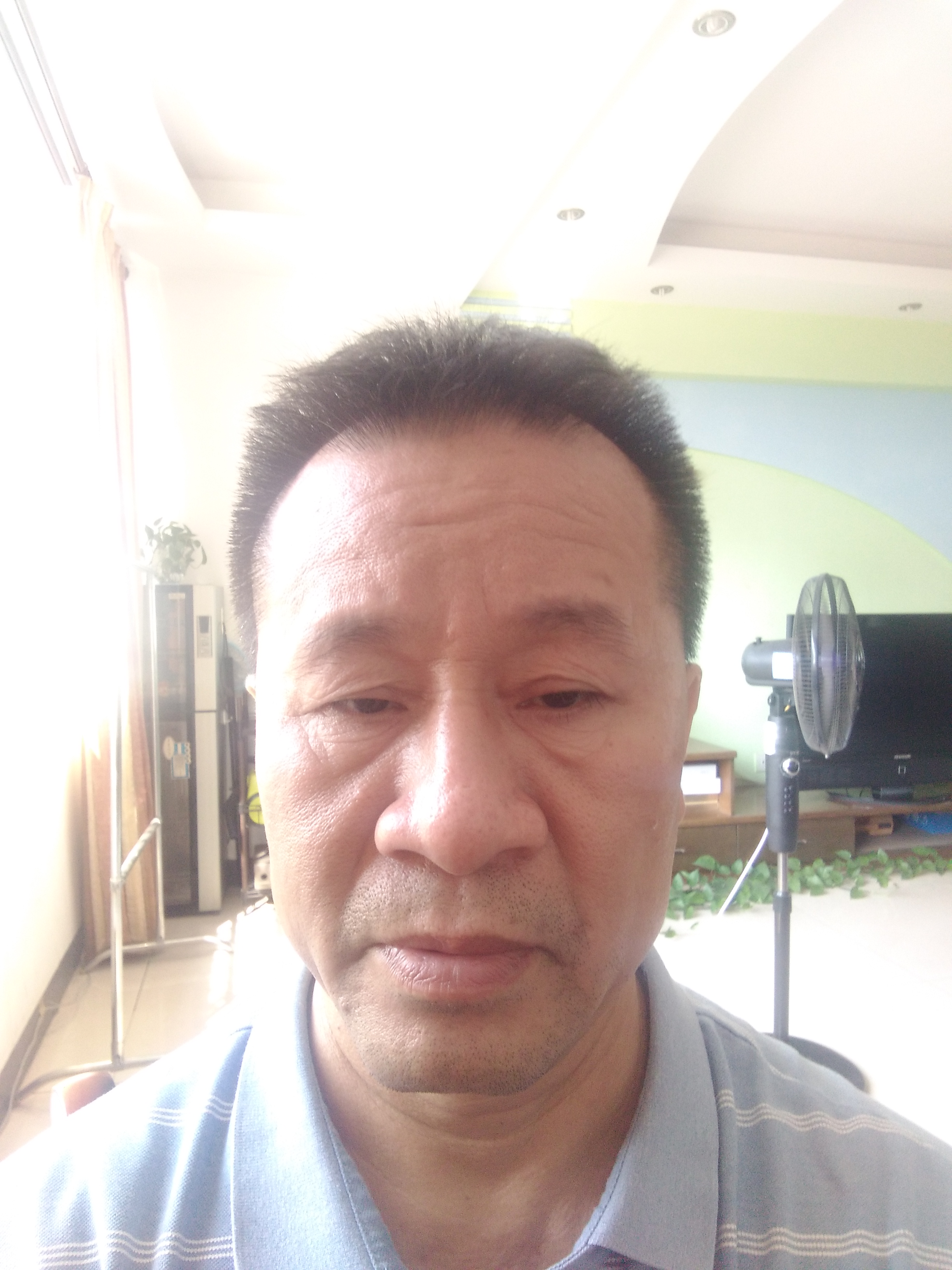 杨春贵头像